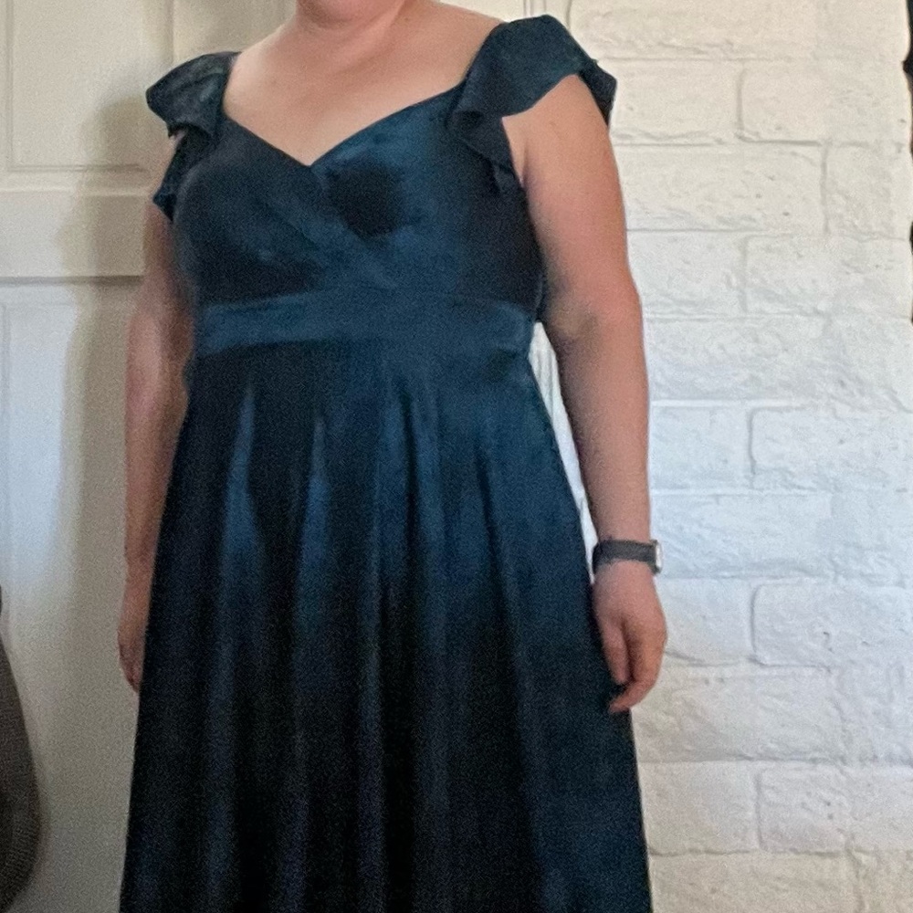 Azazie Leilani Navy Black Size 16 Maxi Dress